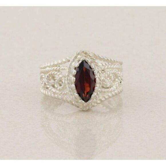 Unbranded Jewelry - Sterling Silver Natural Garnet Ring Size 6